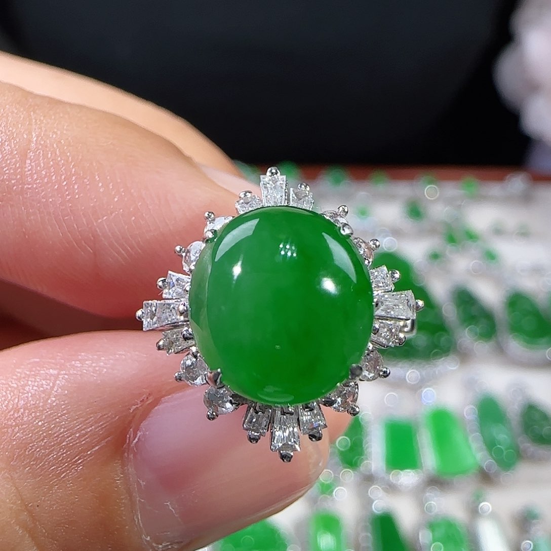 翡翠吊坠(不含链)18K金镶嵌