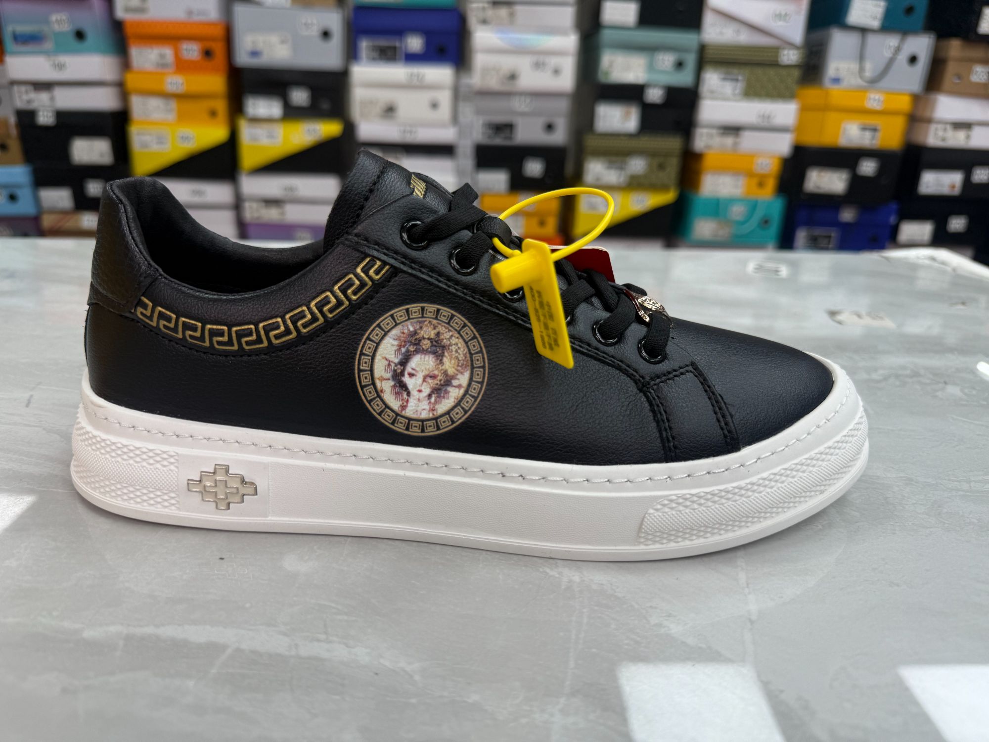 bw8009防水休闲轻奢男女情侣款板鞋