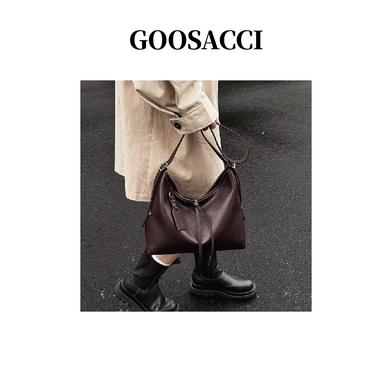 秋冬2025新款斜挎耐磨纯色拉链单肩包通勤风托特包小包包秋冬休闲