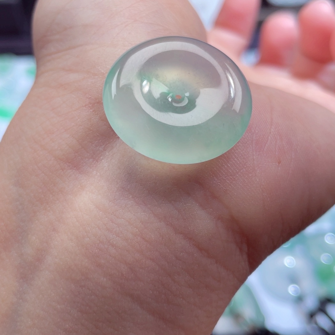 颈饰未镶嵌翡翠平安扣