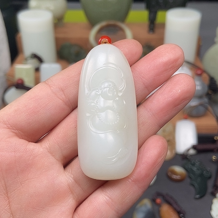 和田玉吊坠(赠链)未镶嵌?*。