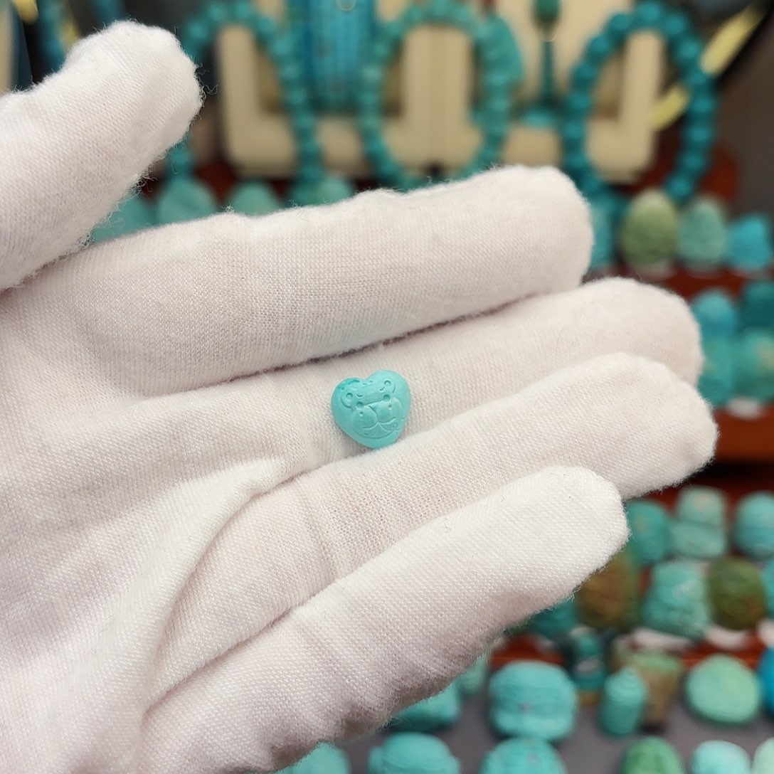 绿松石配饰未镶嵌