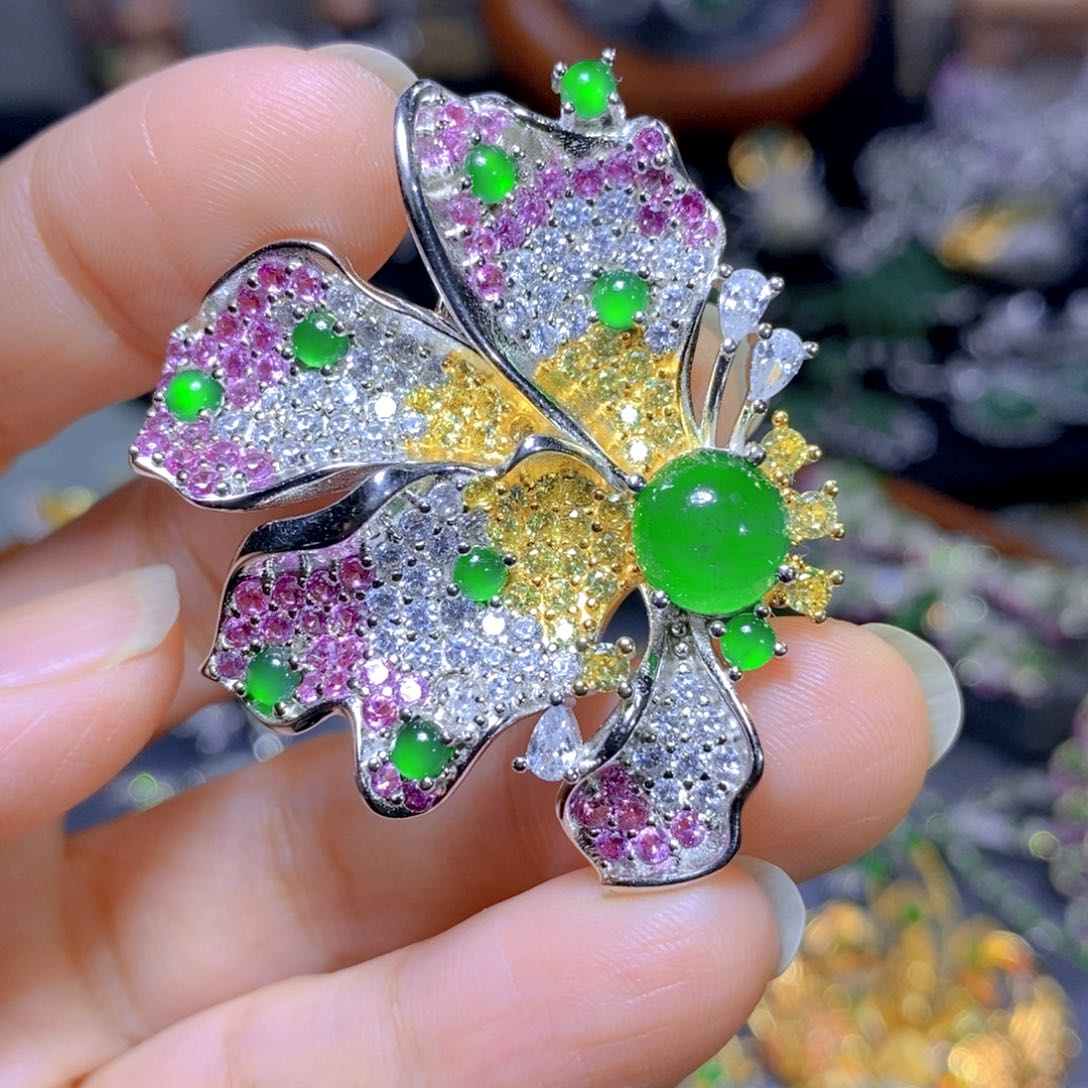 翡翠颈饰银S925镶嵌天然翡翠