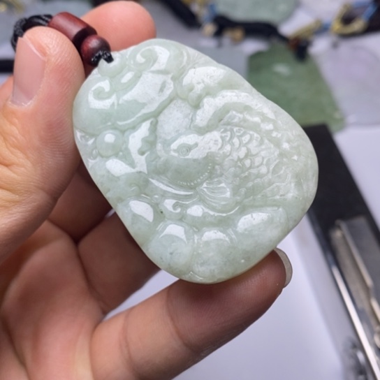 翡翠未镶嵌颈饰翡翠