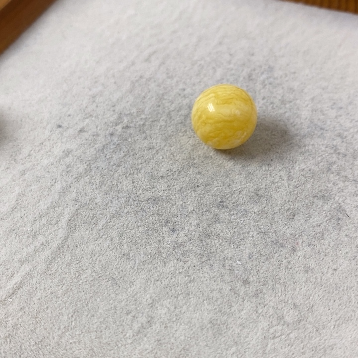 蜜蜡裸石未镶嵌吊坠