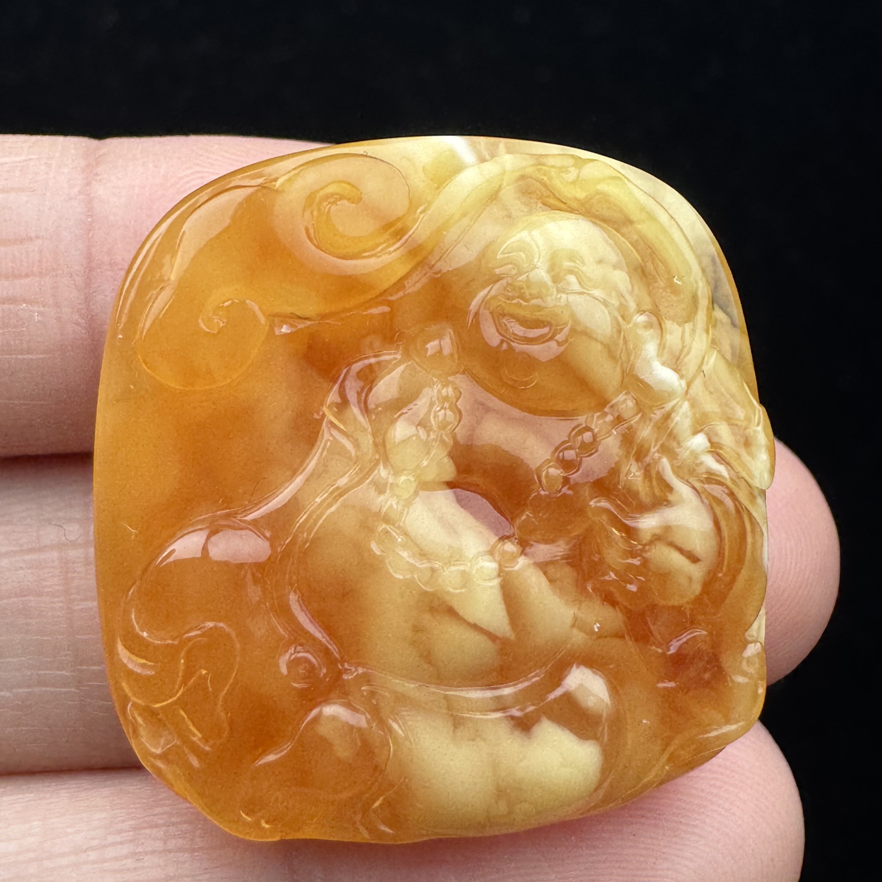 Y3491天然蜜蜡雕刻弥勒28*28.5*10mm 抖音基地发货 质检发货