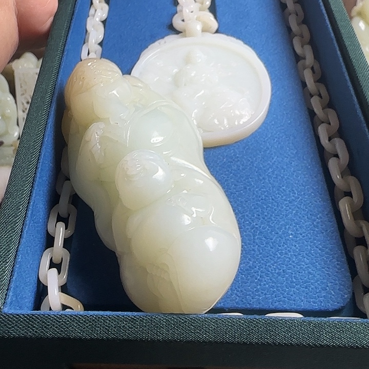 勇***乐瓷片新号开播挂件一个