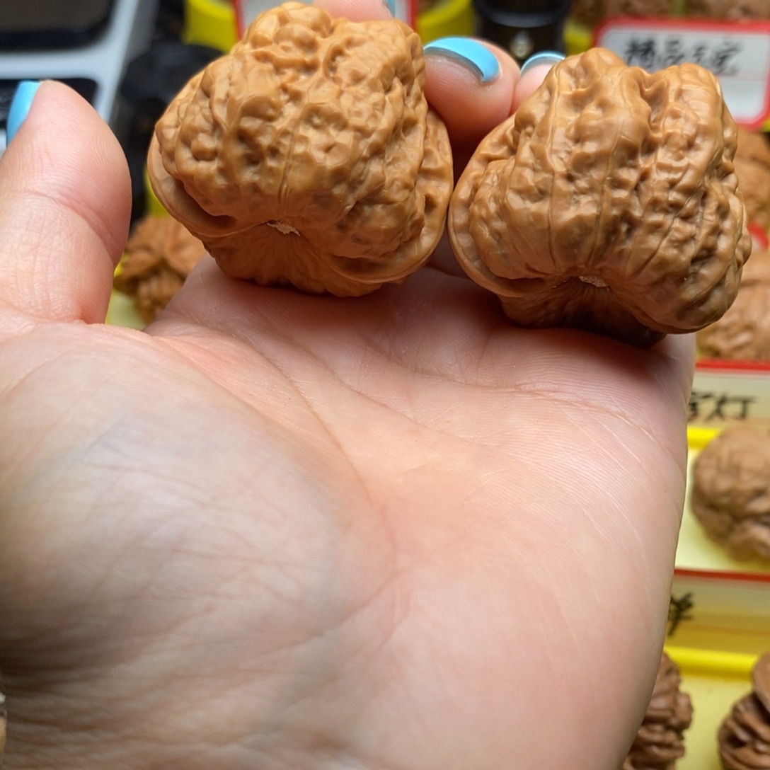 名***海吊坠文玩核桃三角蛙蛙