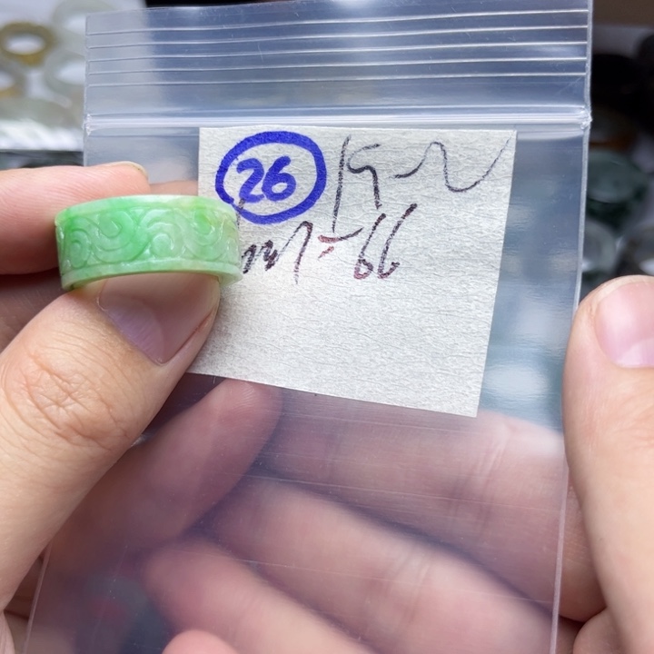 定制翡翠未镶嵌明天