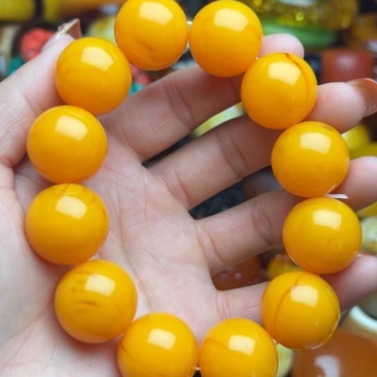 琥珀手串未镶嵌蜜蜡