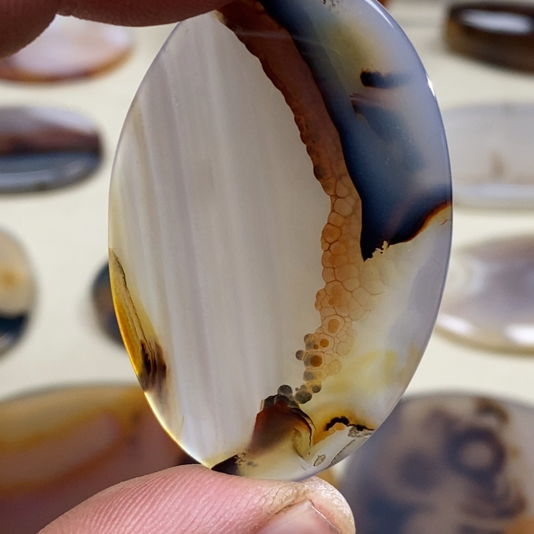 玛瑙/玉髓颈饰未镶嵌