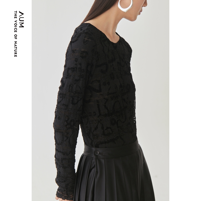 【达人专享】AUM噢姆上衣黑色M1BW40971