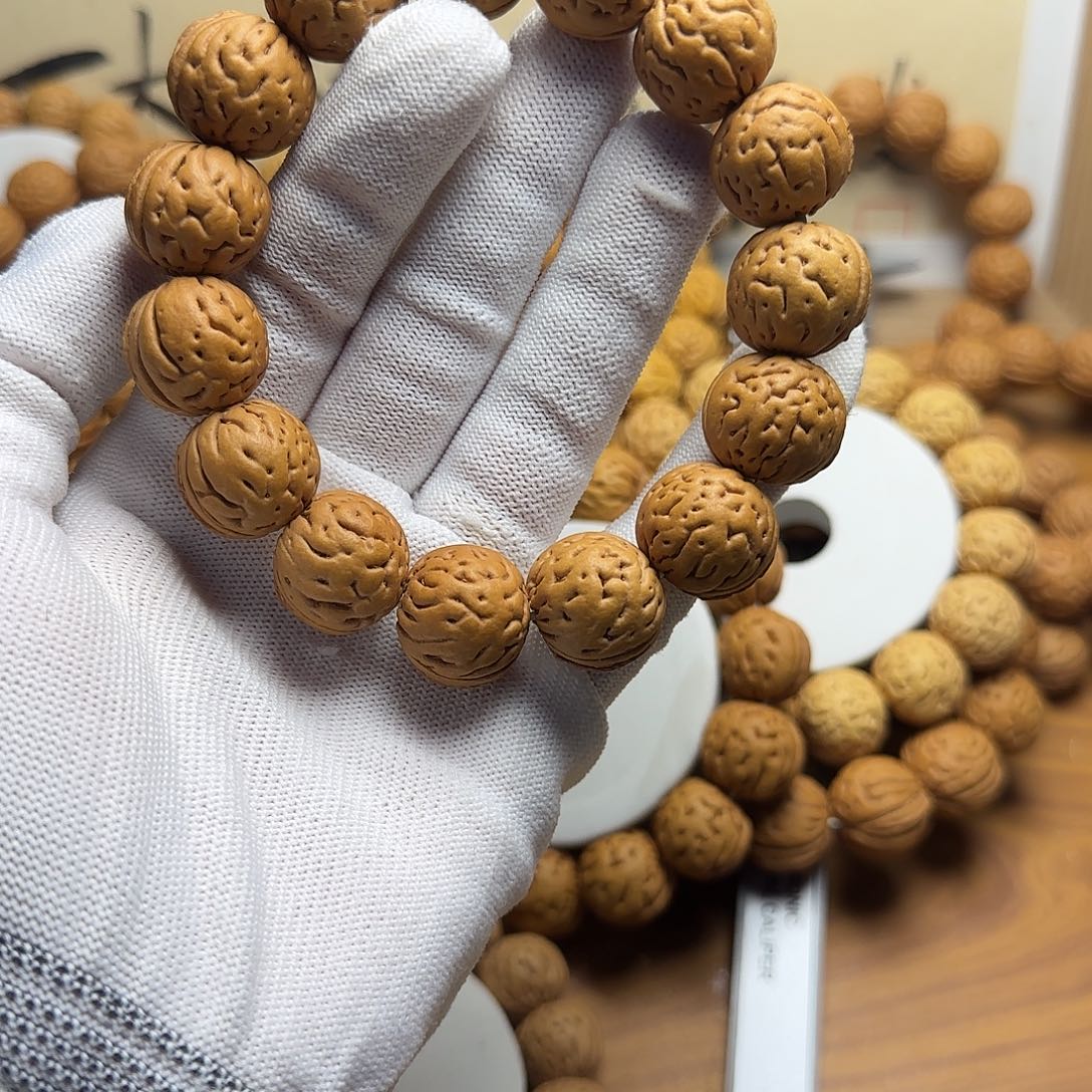 墨****桃木盘锦肉球18尺寸