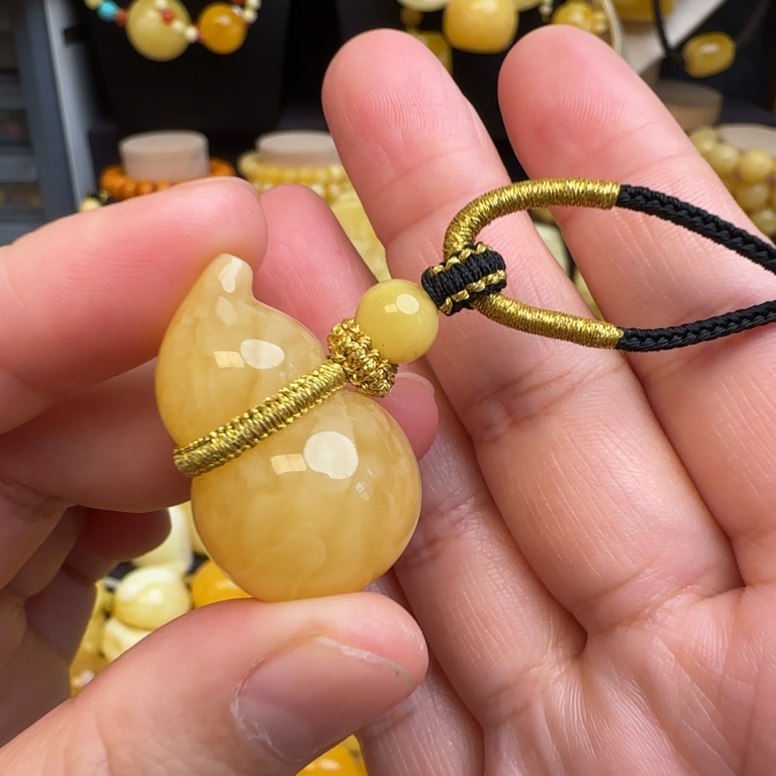琥珀未镶嵌套链天然俄料蜜蜡葫芦吊坠