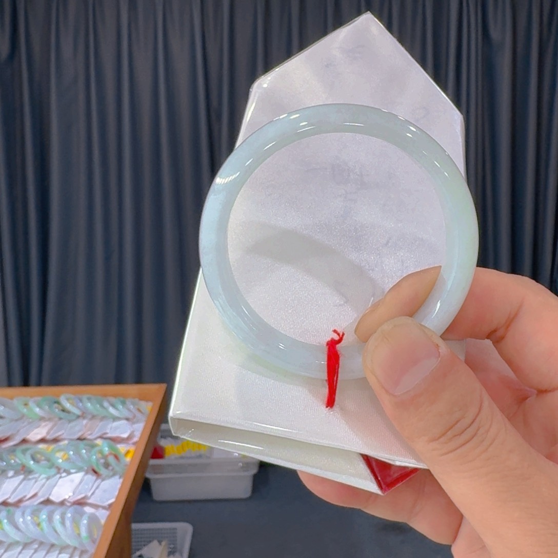 翡翠手镯未镶嵌纯天然缅甸翡翠a货