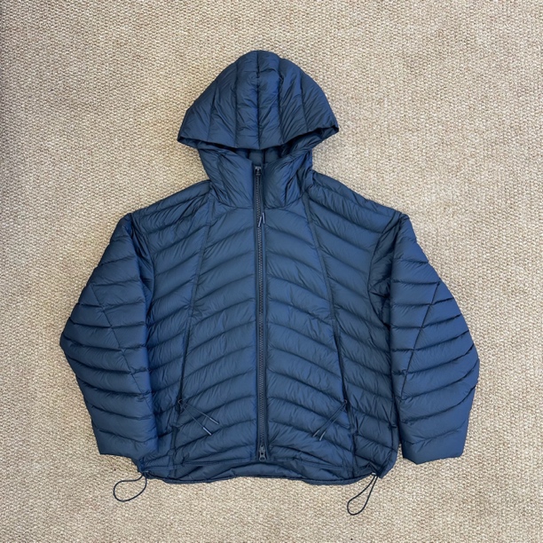 沈阳ONE男装2025冬季 毛毛虫 连帽轻奢排骨廓形羽绒服男白鸭绒