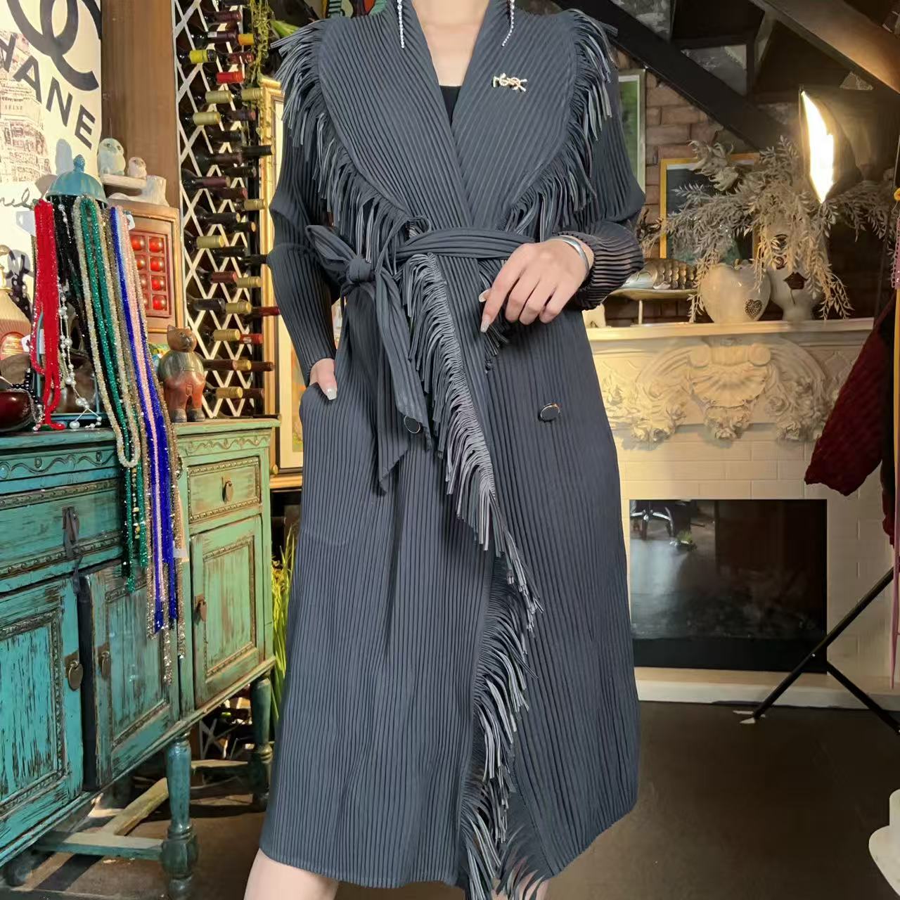 高端欧洲站褶皱2025秋季新款洋气时尚净版气质亲肤宽松长款外套SD