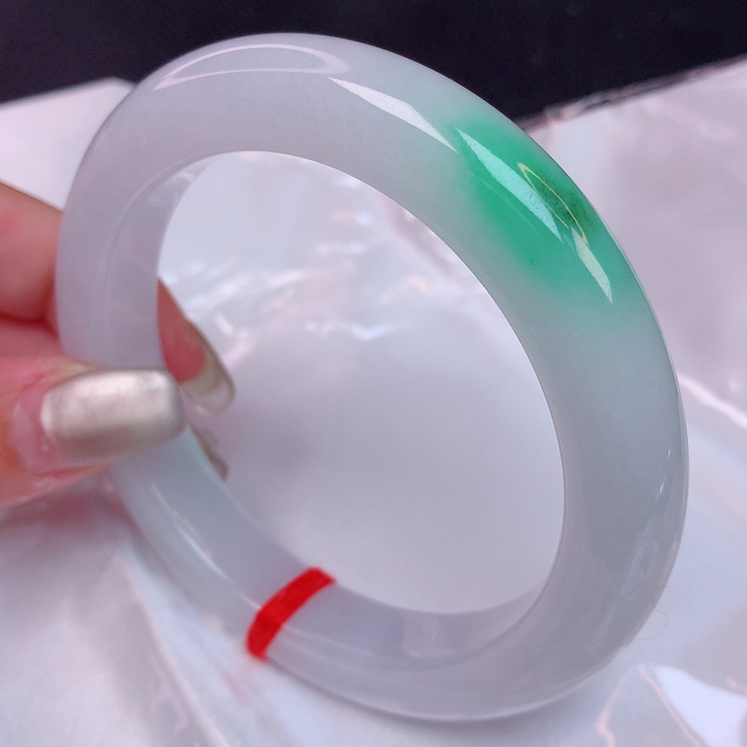 翡翠手镯未镶嵌62 翡翠手镯