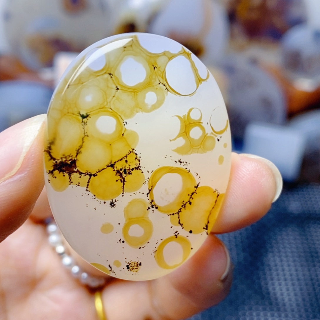 玛瑙/玉髓未镶嵌珠宝奇石