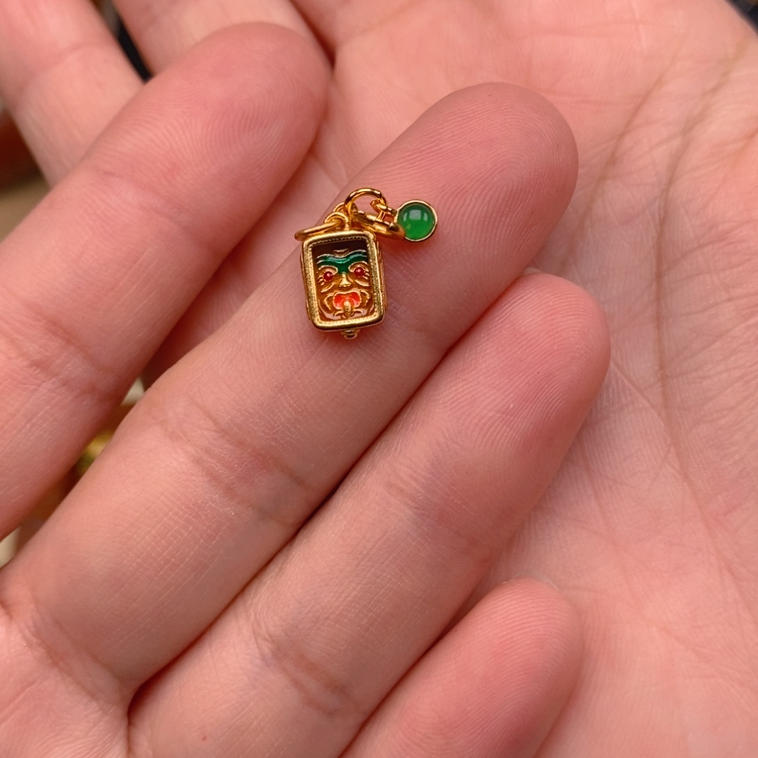 翡翠颈饰银S925镶嵌蛋面吊坠