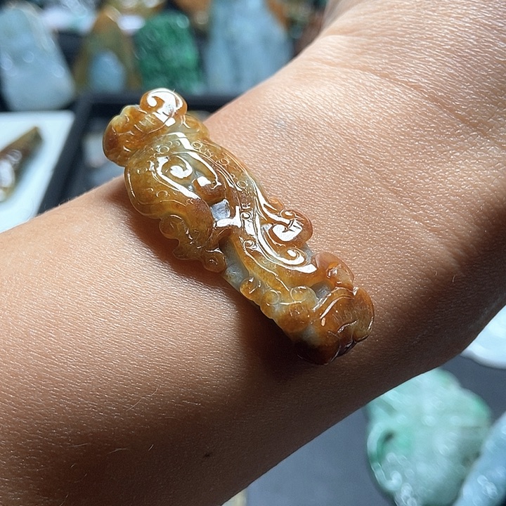 翡翠未镶嵌颈饰翡翠a货