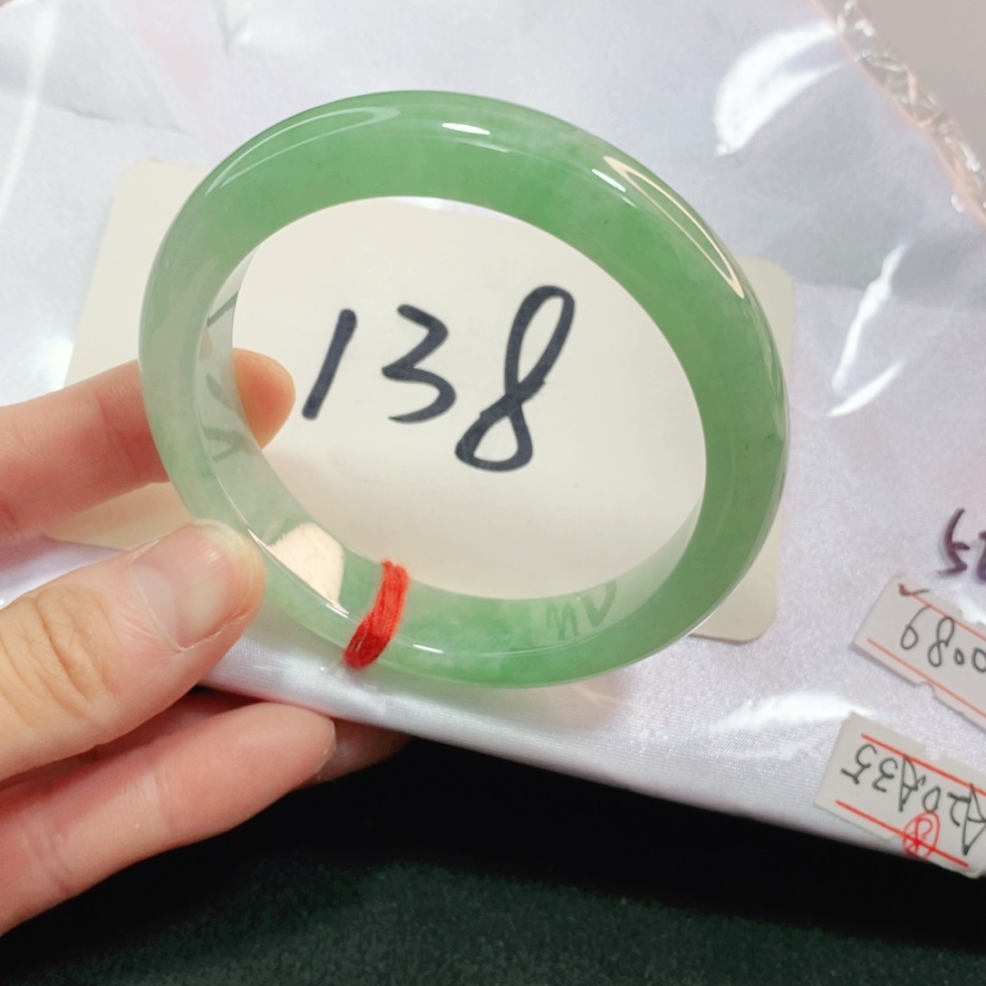 翡翠手镯未镶嵌52535253525353