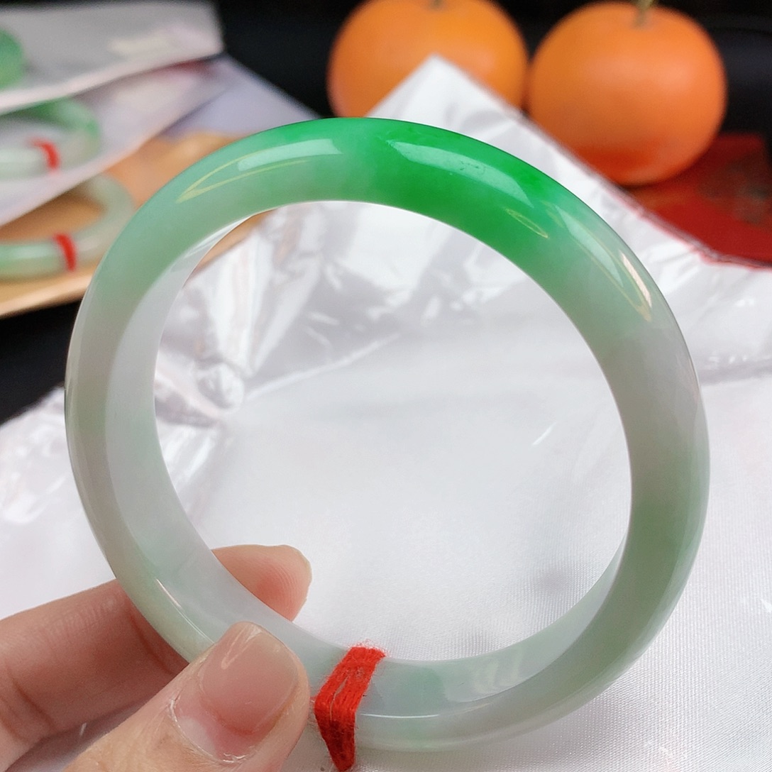 翡翠手镯未镶嵌60圈1542