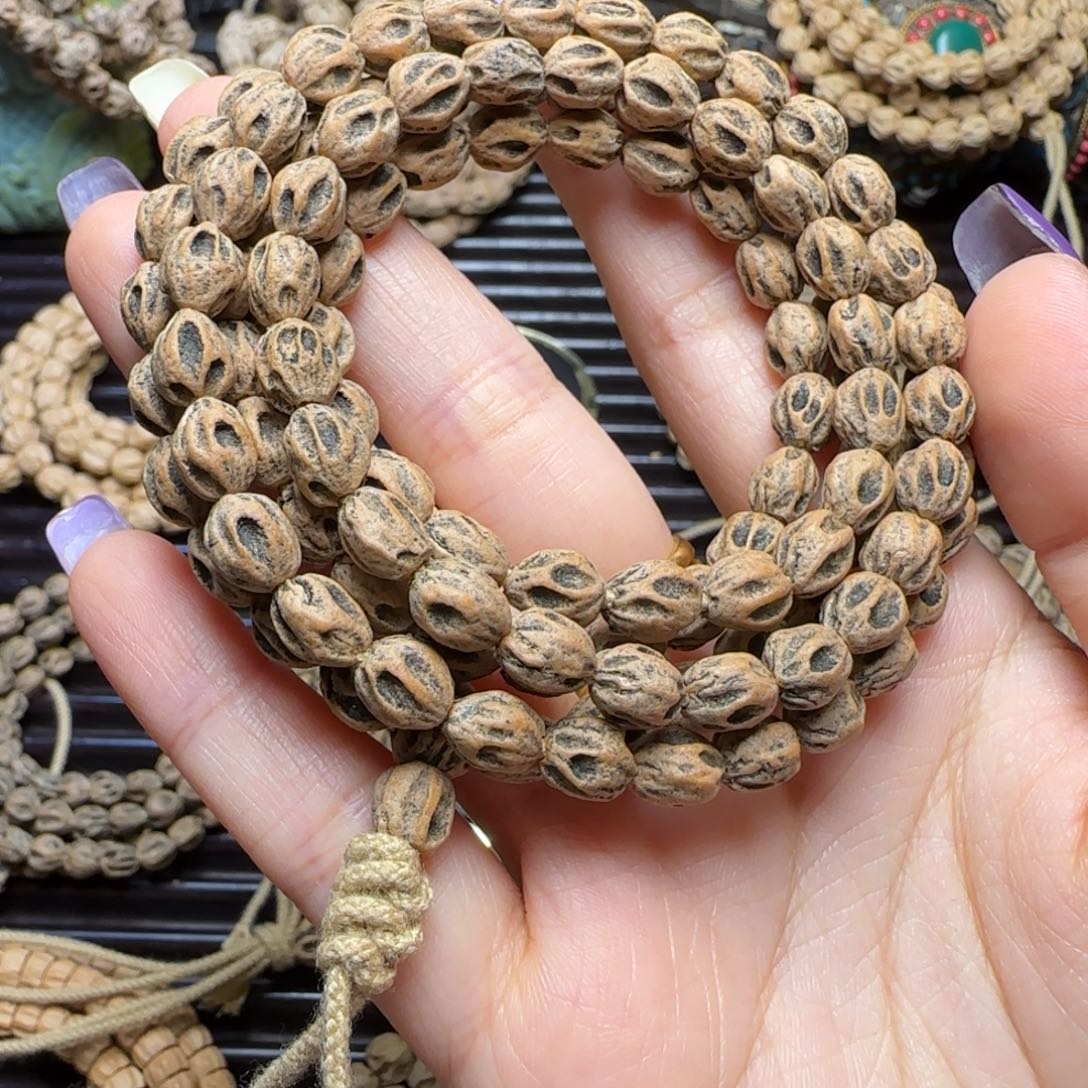 w***了柏香籽/百香籽吊坠