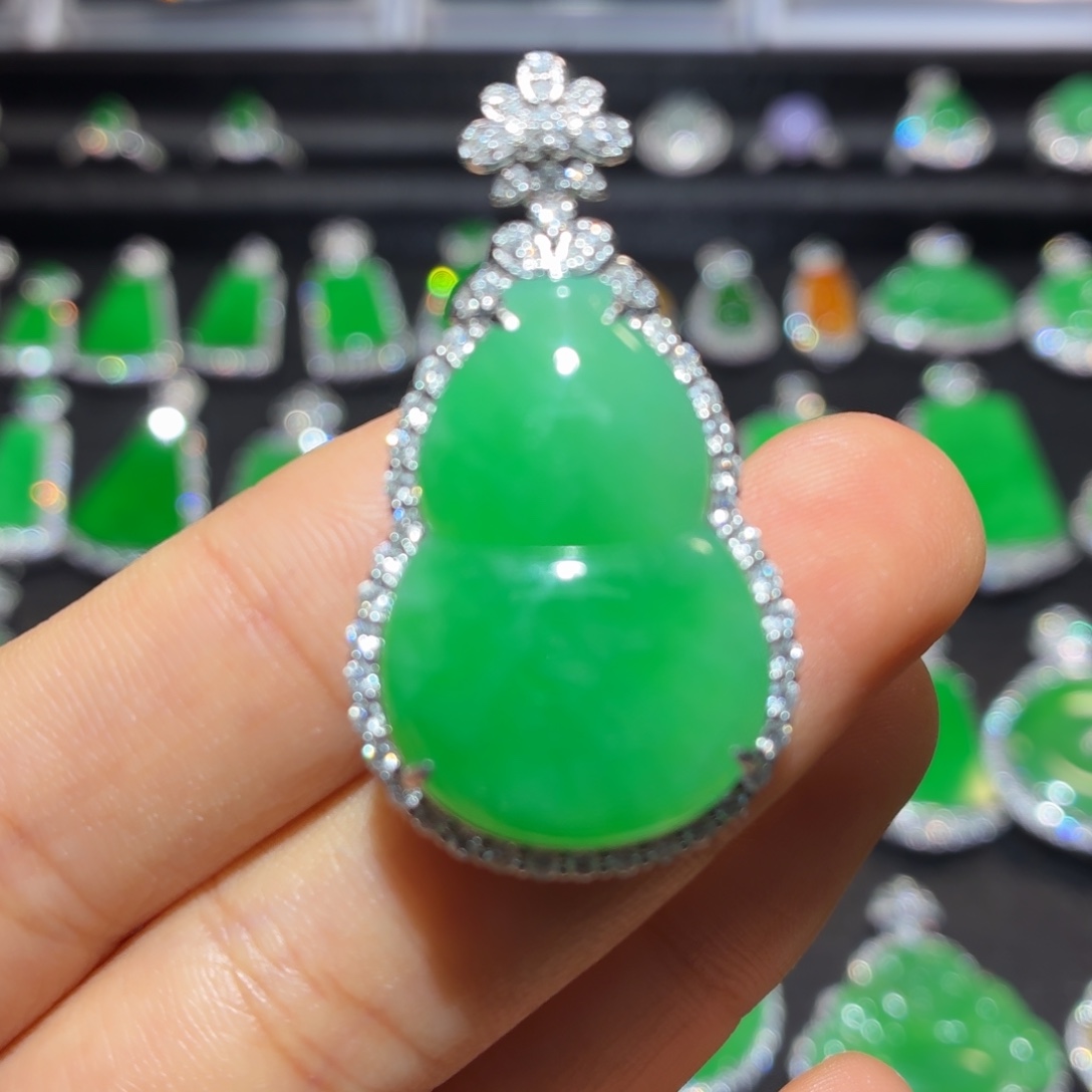 翡翠18K金镶嵌吊坠(不含链)翡翠