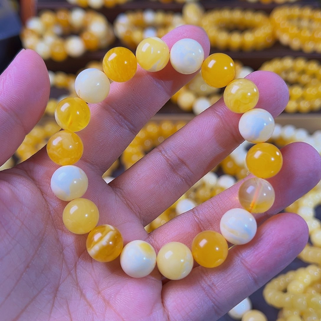 琥珀裸石未镶嵌11 m多宝手串