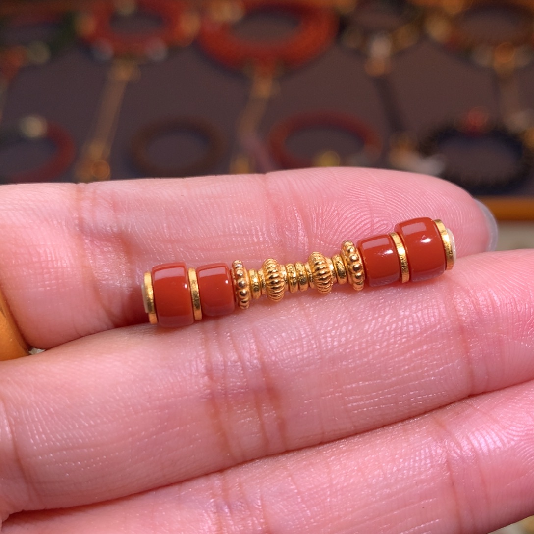 南红玛瑙未镶嵌颈饰