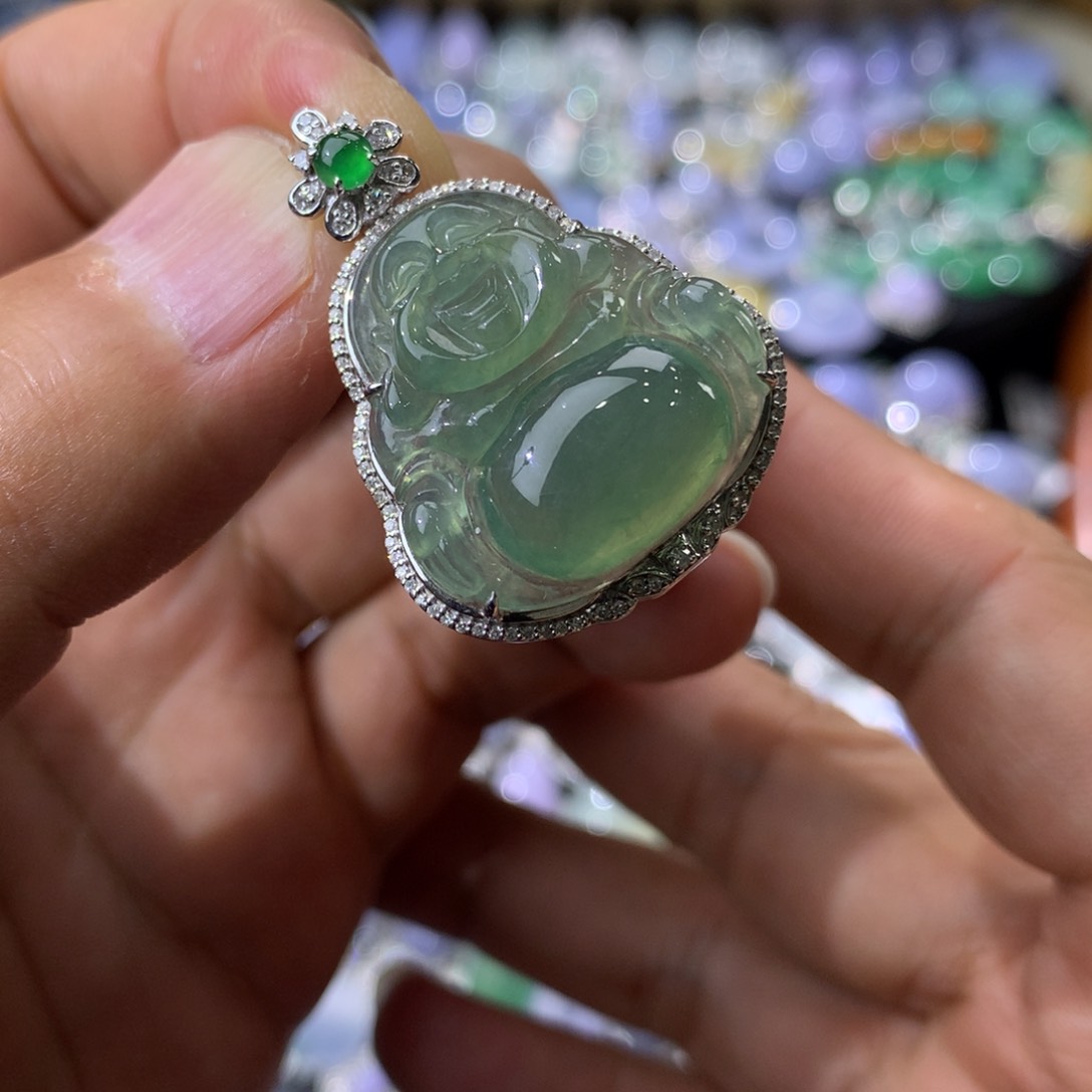 翡翠吊坠(不含链)18K金镶嵌