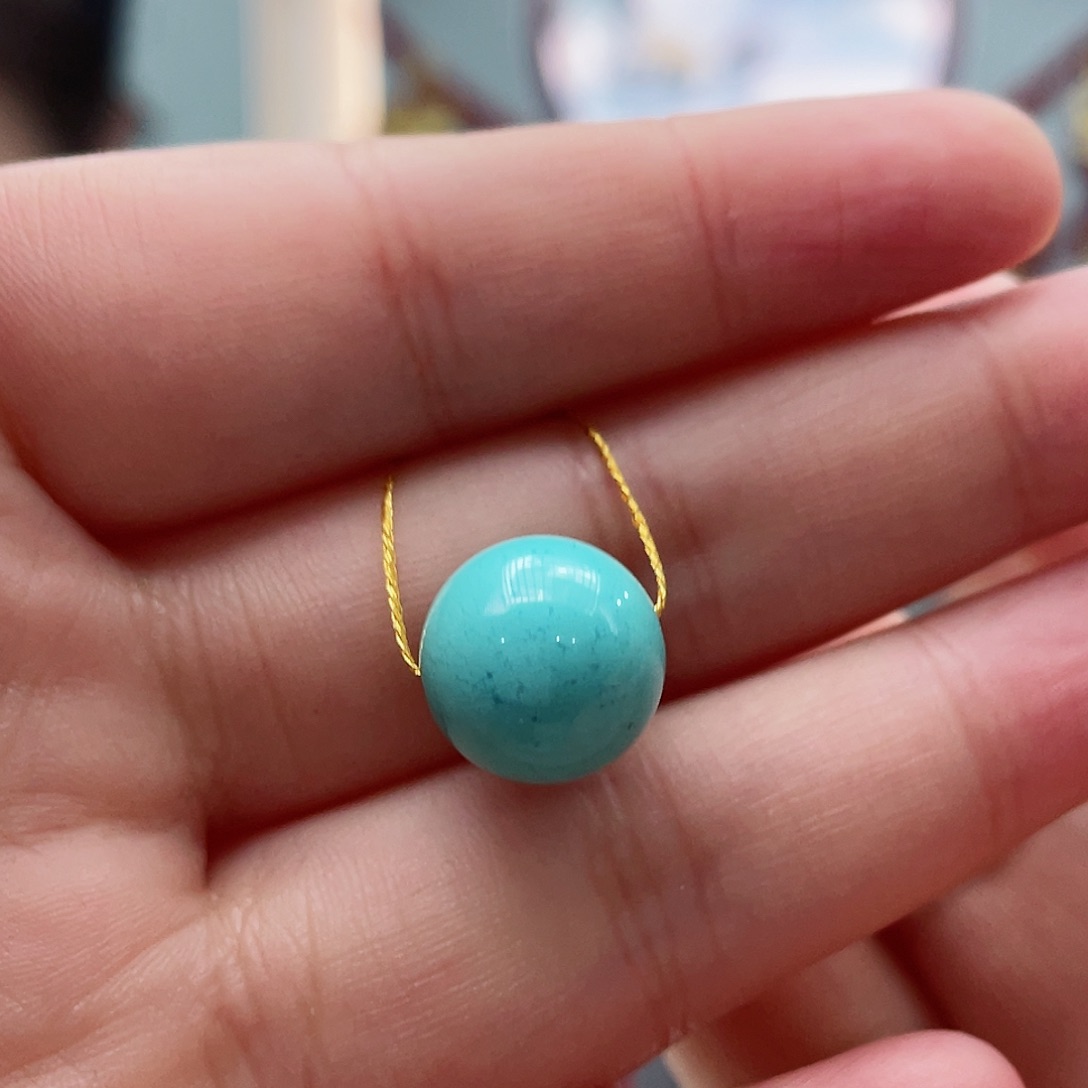 绿松石颈饰未镶嵌