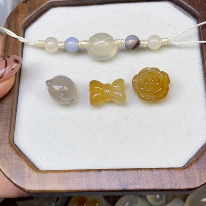 玛瑙/玉髓未镶嵌颈饰通孔配饰一个