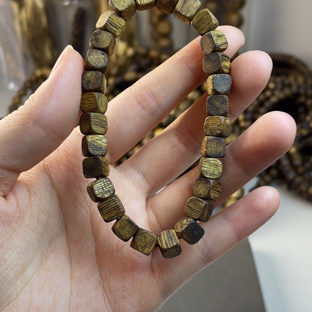 沉香沉香碎屑方糖卡6