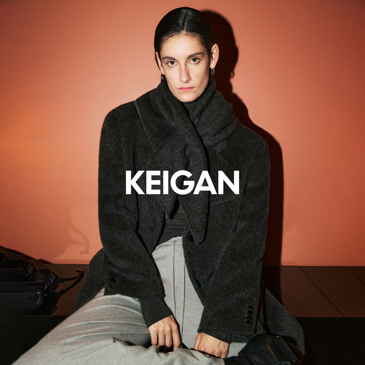 KEIGAN/开间黑标/秘鲁INCA至奢羊驼毛羊毛云朵蓬松轻盈三角巾西装