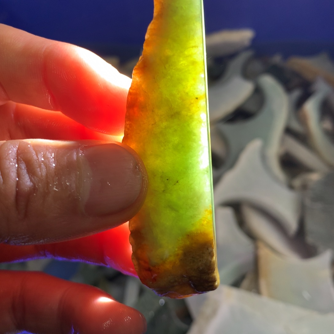 翡翠裸石翡翠边角料