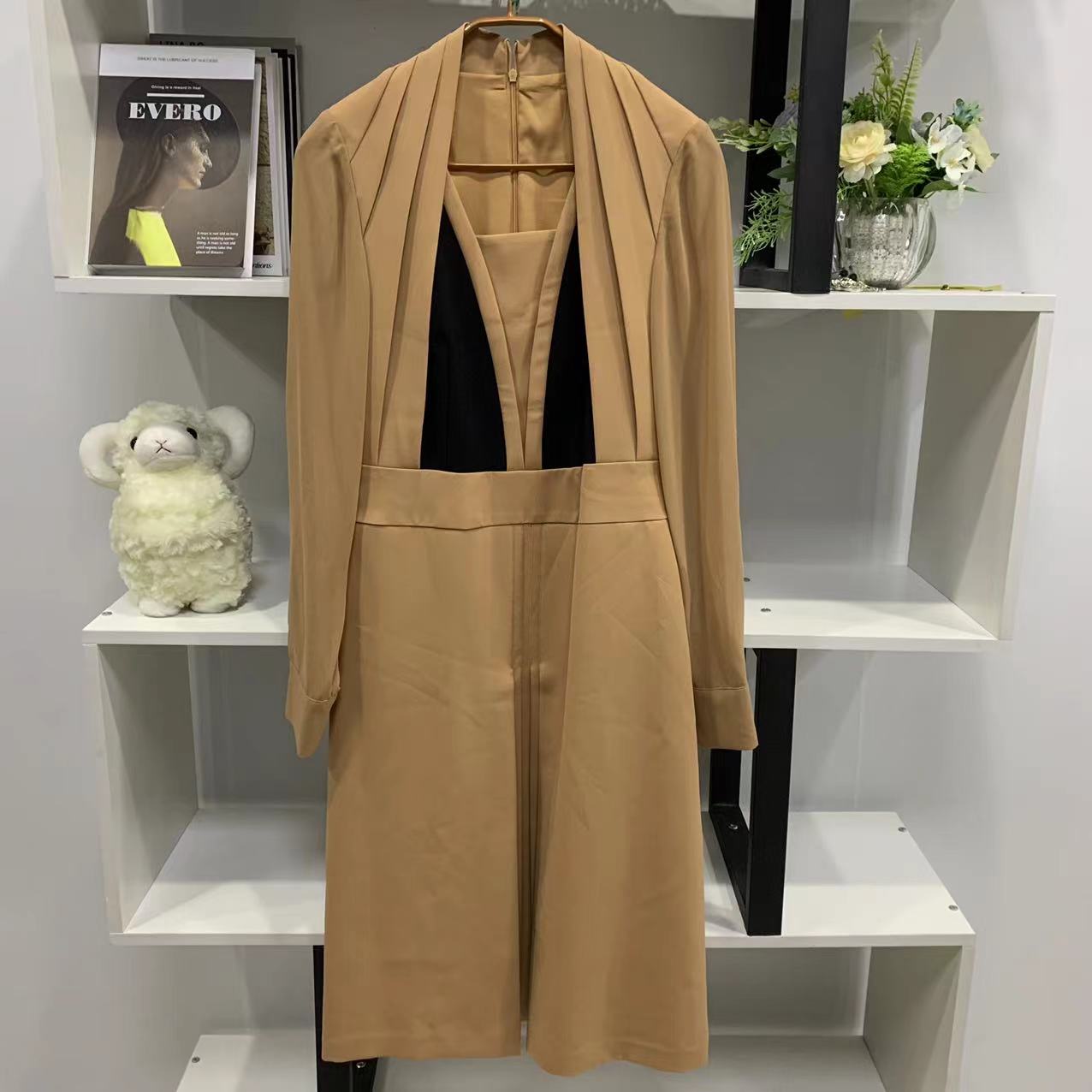 G7012【春季新款】时尚假两件咖色连衣裙