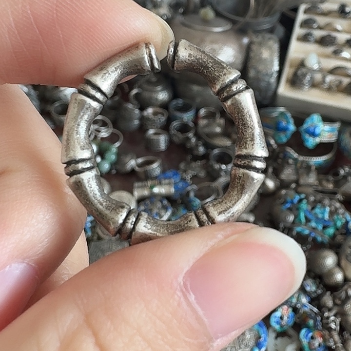 龍****非金属足银戒指差价