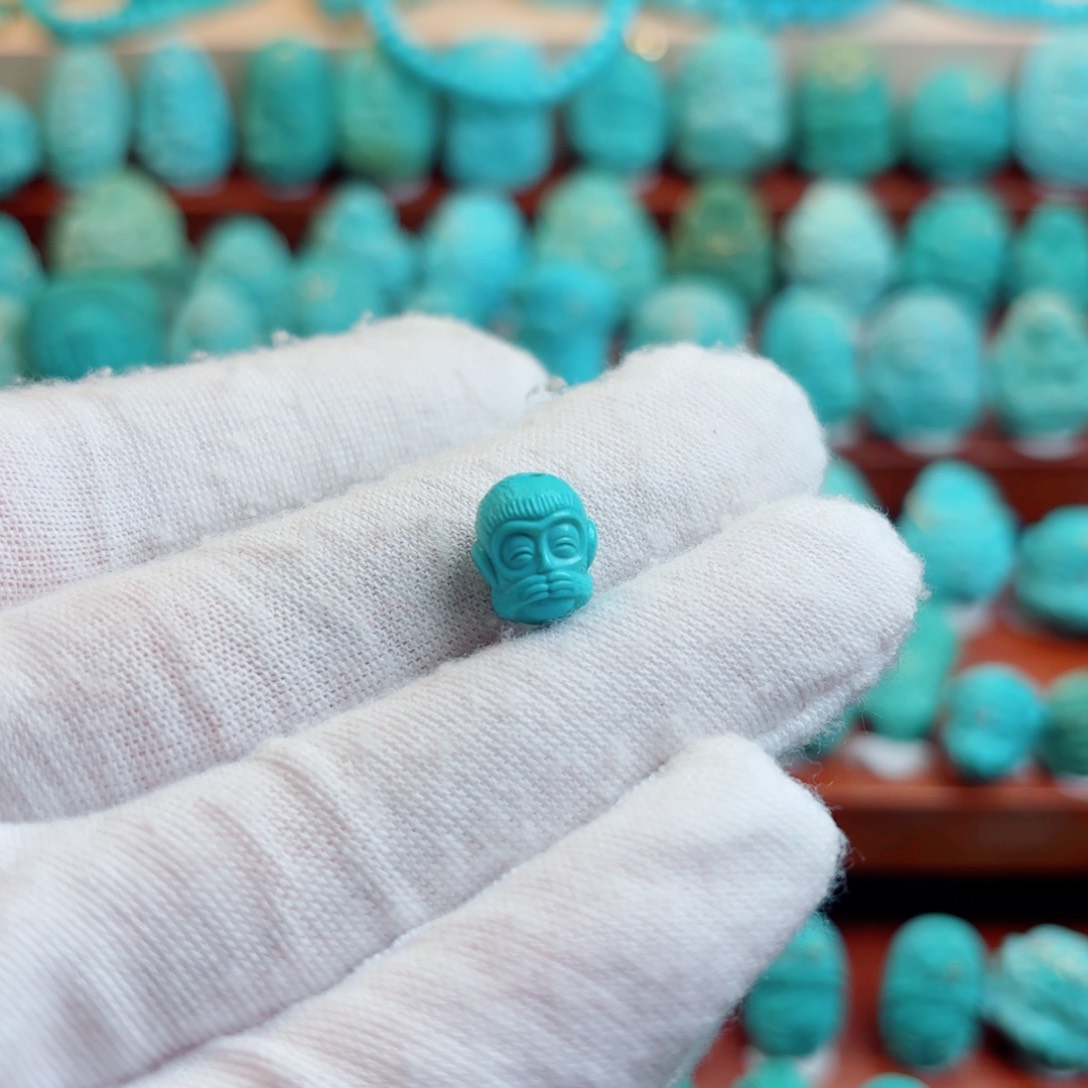 未镶嵌绿松石珠宝奇石