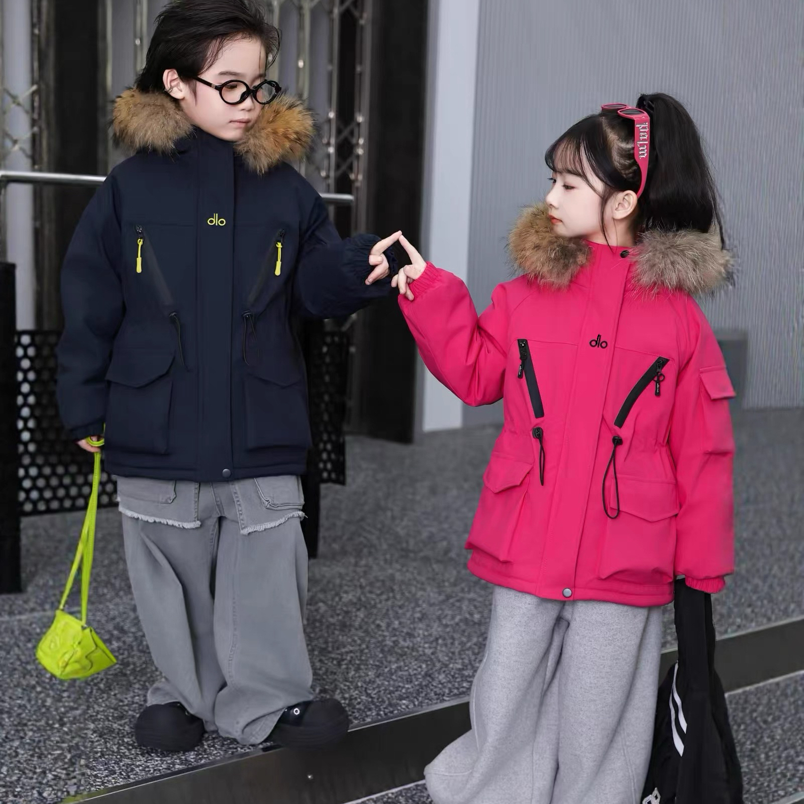 【冬上新】儿童加绒加厚冲锋衣外套冬款中小童宽松百搭保暖棉衣棉服