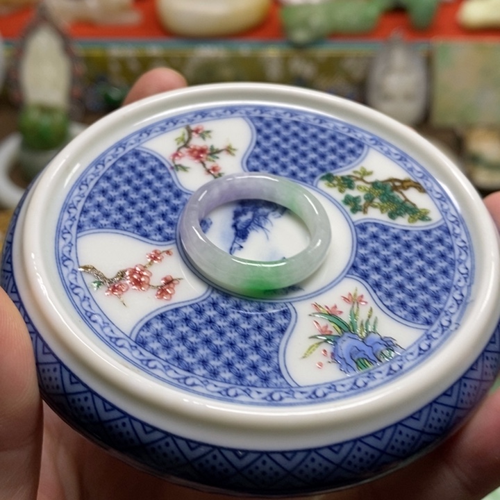 翡翠未镶嵌戒指很好看很漂亮