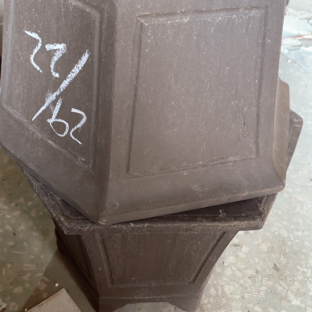 紫砂花盆用****8紫砂等传统工艺制作