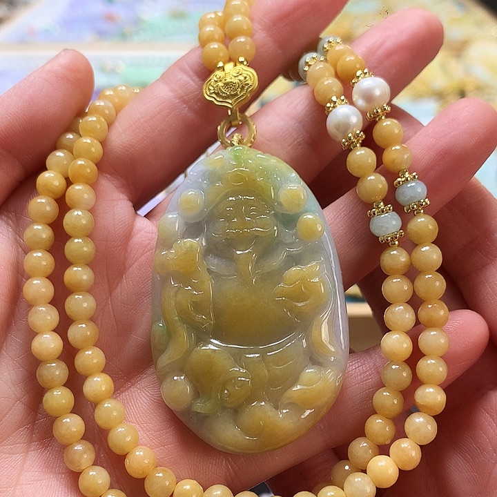 翡翠颈饰未镶嵌吊坠