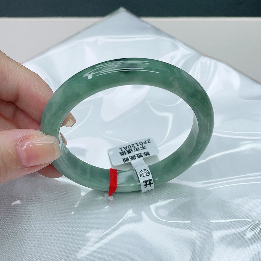 翡翠手镯未镶嵌正57.8