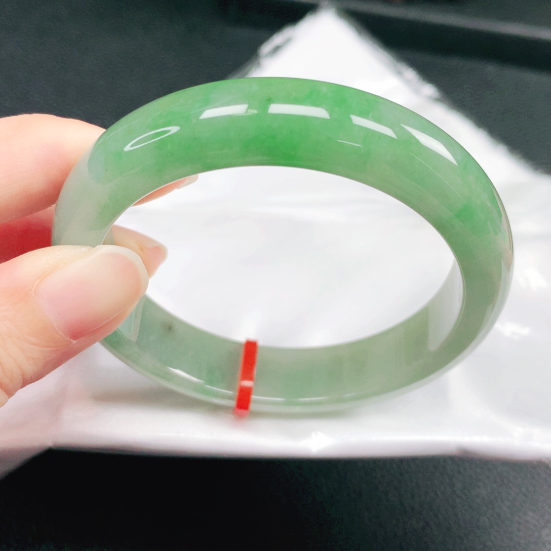 翡翠未镶嵌手镯55圈