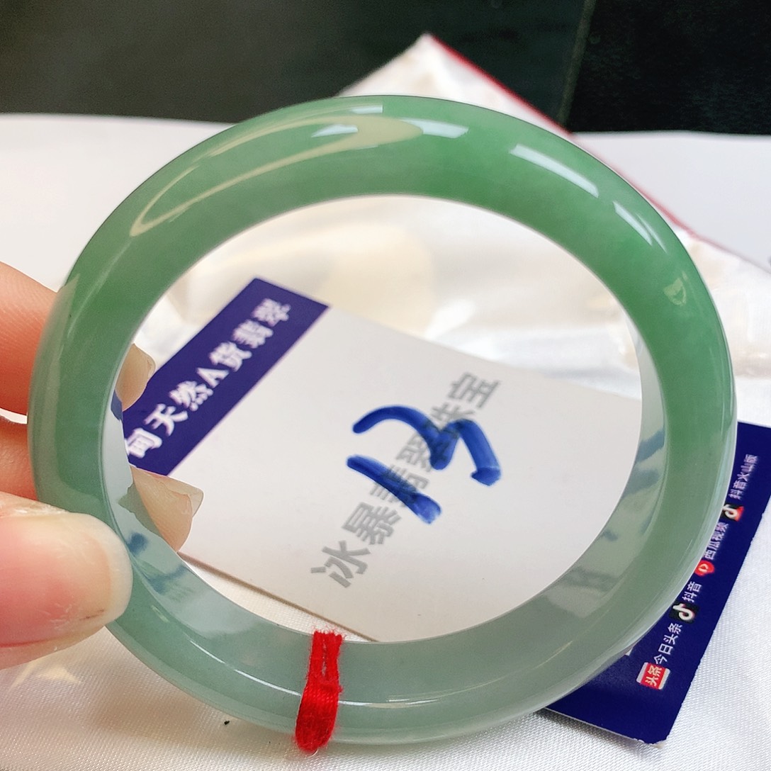 翡翠手镯未镶嵌缅甸天然a货翡翠