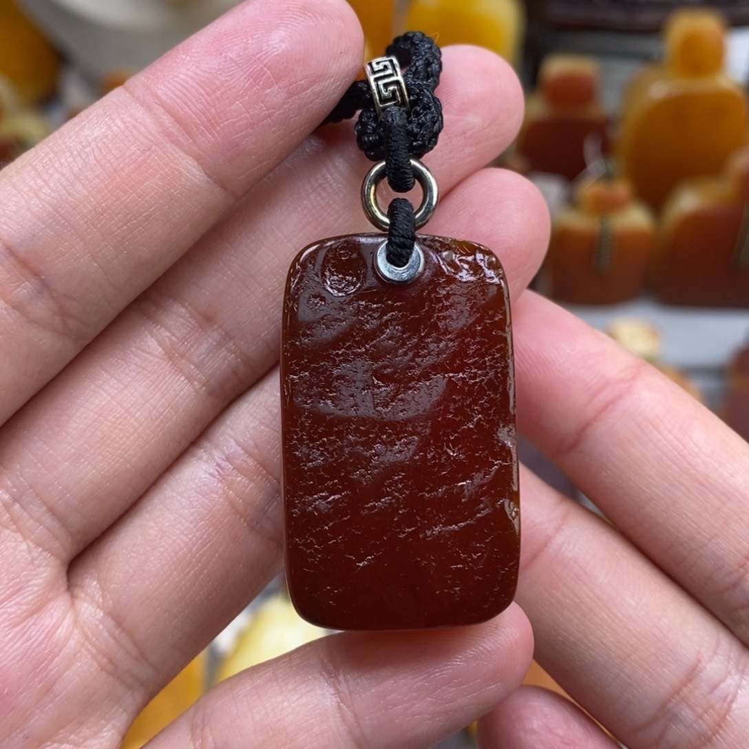 蜜蜡未镶嵌珠宝奇石