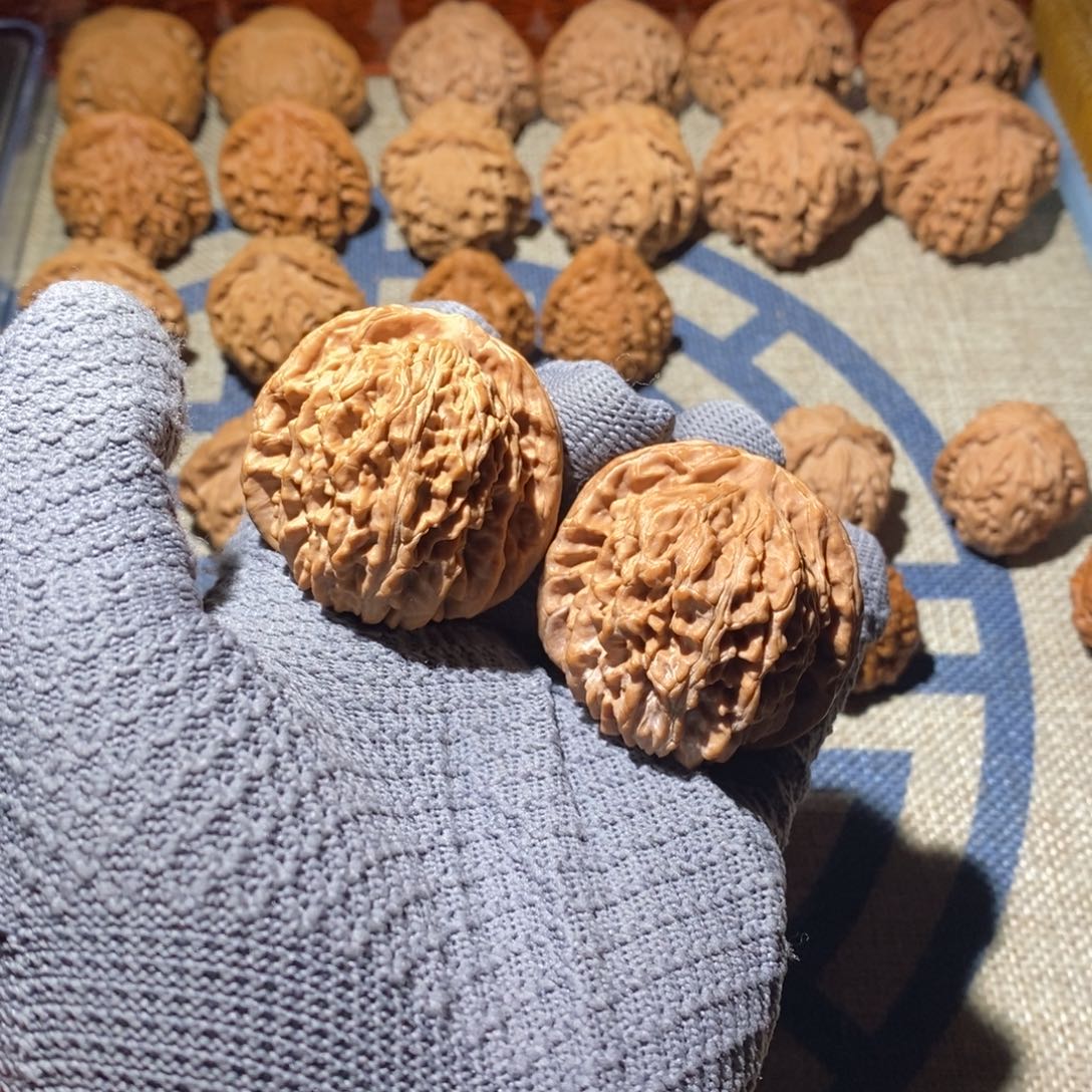 文玩核桃把件四座楼