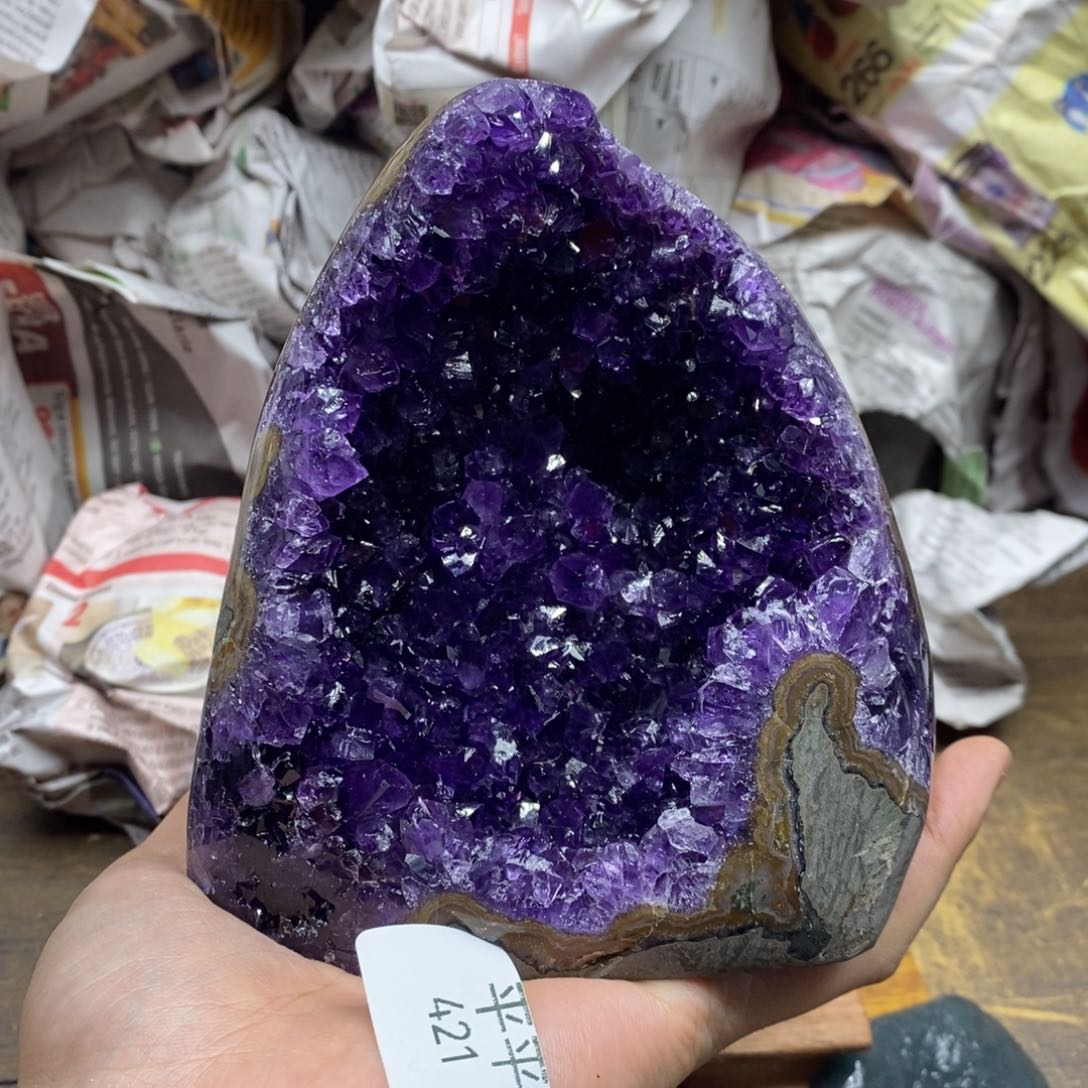 紫晶乌拉圭未镶嵌